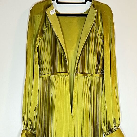 Mac Duggal Size 10 Chartreuse Green Pleated Long Blouson Sleeve Maxi Dress Gown - Picture 10 of 10